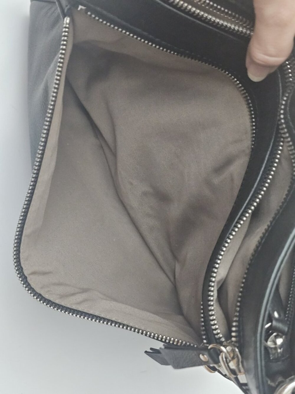 Margot Women's Large Black Leather Crossbody 3 Zipper  Purse Black 13 x 12 - Picture 7 of 12